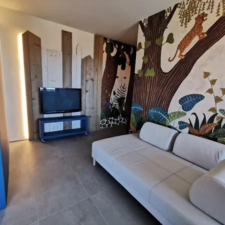 Apartament Jungle